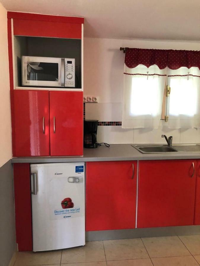 La Tourterelle De Neron Apartment Le Moule Bagian luar foto